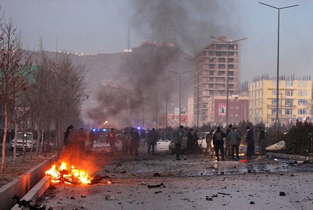 Nổ tại thủ đô Kabul Afghanistan, hàng chục người thương vong - Ảnh 1.