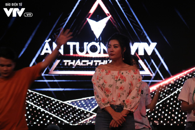 Thanh Hương song kiếm hợp bích với Đinh Hương trên sân khấu VTV Awards 2019 - Ảnh 2.