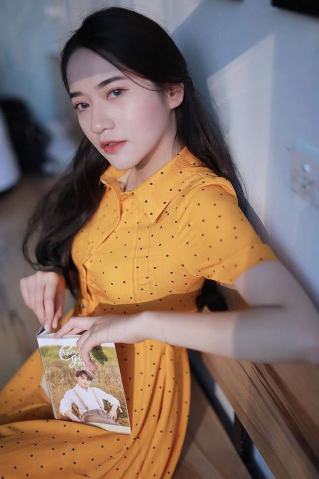 Danh tính bạn gái xinh như hoa hậu của cầu thủ Đinh Thanh Bình - Ảnh 6. Danh tính bạn gái xinh như hoa hậu của cầu thủ Đinh Thanh Bình - Ảnh 6.