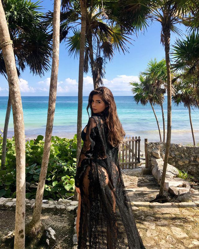 Demi Rose diện bikini táo bạo - Ảnh 10. Demi Rose diện bikini táo bạo - Ảnh 10.