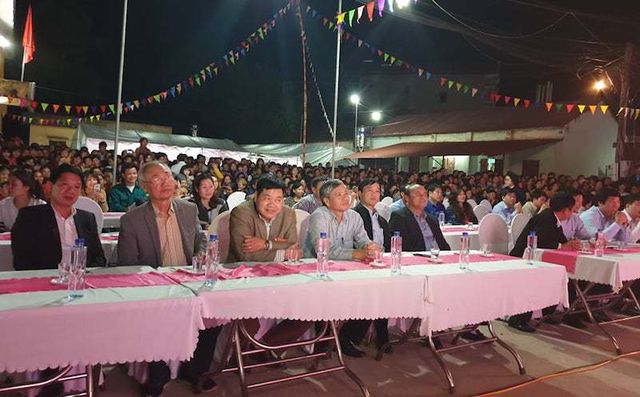 Đến “chợ tình” Tân Sơn nghe điệu hát Sloong hao say đắm lòng người - Ảnh 3. Đến “chợ tình” Tân Sơn nghe điệu hát Sloong hao say đắm lòng người - Ảnh 3.