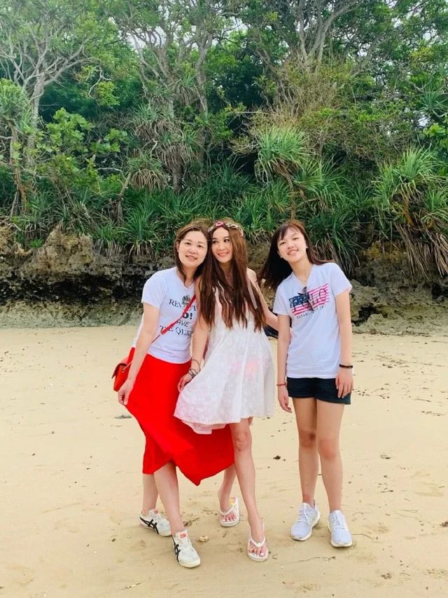 Nhan sắc như thiếu nữ của Phan Kim Li&ecirc;n &Ocirc;n B&iacute;ch H&agrave; ở tuổi 53 - Ảnh 4.