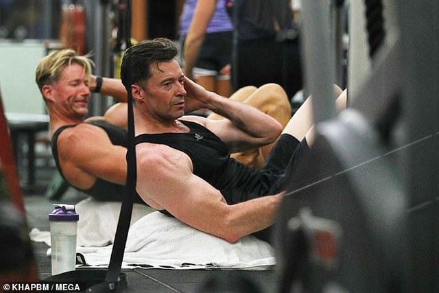 Người sói Hugh Jackman khoe cơ bắp cuồn cuộn ở tuổi 51 - Ảnh 5. Người sói Hugh Jackman khoe cơ bắp cuồn cuộn ở tuổi 51 - Ảnh 5.
