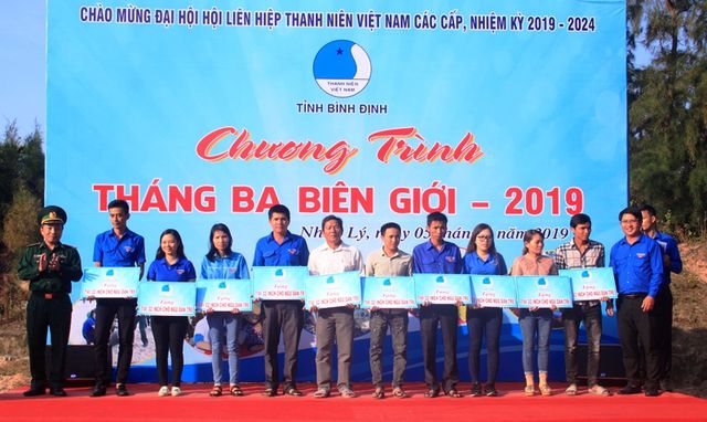 Thanh niên Bình Định hành động vì sự sống của biển - Ảnh 4. Thanh niên Bình Định hành động vì sự sống của biển - Ảnh 4.