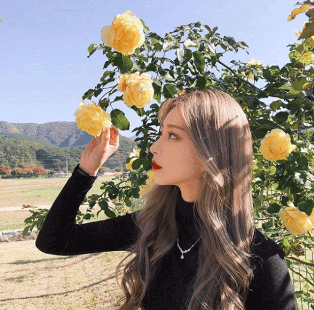 Hot girl Hàn Quốc có gần 40 vạn người mê vì làn da trắng đến khó tin - Ảnh 6. Hot girl Hàn Quốc có gần 40 vạn người mê vì làn da trắng đến khó tin - Ảnh 6.