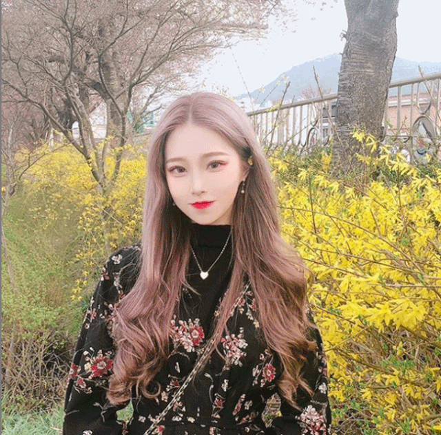 Hot girl Hàn Quốc có gần 40 vạn người mê vì làn da trắng đến khó tin - Ảnh 13. Hot girl Hàn Quốc có gần 40 vạn người mê vì làn da trắng đến khó tin - Ảnh 13.