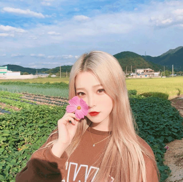 Hot girl Hàn Quốc có gần 40 vạn người mê vì làn da trắng đến khó tin - Ảnh 15. Hot girl Hàn Quốc có gần 40 vạn người mê vì làn da trắng đến khó tin - Ảnh 15.