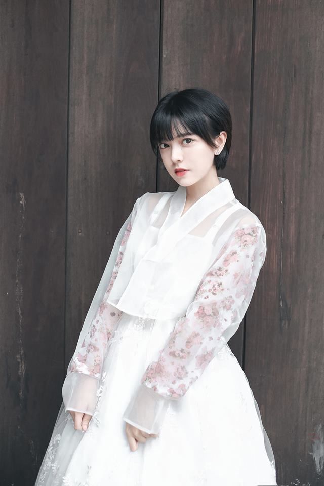Nữ sinh Sài Gòn mang vẻ đẹp idol Kpop, có nhiều fan ở Trung Quốc, Hàn Quốc - Ảnh 8. Nữ sinh Sài Gòn mang vẻ đẹp idol Kpop, có nhiều fan ở Trung Quốc, Hàn Quốc - Ảnh 8.