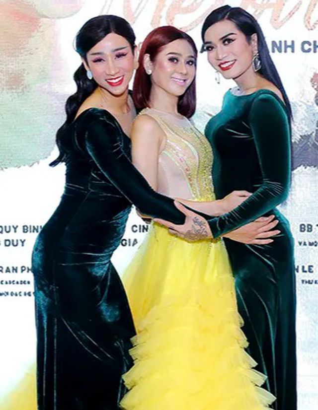 Con trai người đẹp chuyển giới Lâm Khánh Chi lần đầu lộ diện - Ảnh 4. Con trai người đẹp chuyển giới Lâm Khánh Chi lần đầu lộ diện - Ảnh 4.