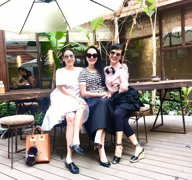 Tình bạn đáng ngưỡng mộ của diva Hồng Nhung và Hoa hậu Hà Kiều Anh - Ảnh 14. Tình bạn đáng ngưỡng mộ của diva Hồng Nhung và Hoa hậu Hà Kiều Anh - Ảnh 14.