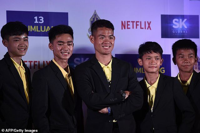Đội bóng Thái Lan nhận hơn 2 tỷ đồng/người từ dự án phim - Ảnh 7. Đội bóng Thái Lan nhận hơn 2 tỷ đồng/người từ dự án phim - Ảnh 7.