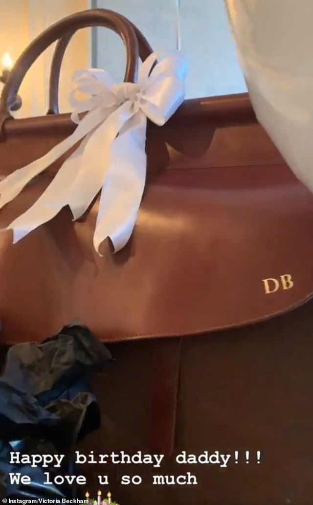 David Beckham đón sinh nhật ấm áp bên vợ con - Ảnh 8.