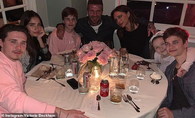 David Beckham đón sinh nhật ấm áp bên vợ con - Ảnh 15.