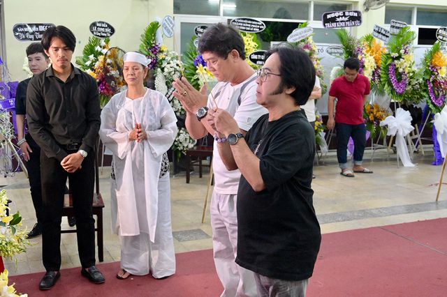 Trấn Thành cảm thấy có lỗi vì đã không đến thăm Lê Bình khi ông nằm viện - Ảnh 15. Trấn Thành cảm thấy có lỗi vì đã không đến thăm Lê Bình khi ông nằm viện - Ảnh 15.