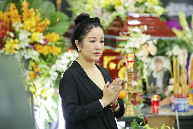 Trấn Thành cảm thấy có lỗi vì đã không đến thăm Lê Bình khi ông nằm viện - Ảnh 22. Trấn Thành cảm thấy có lỗi vì đã không đến thăm Lê Bình khi ông nằm viện - Ảnh 22.