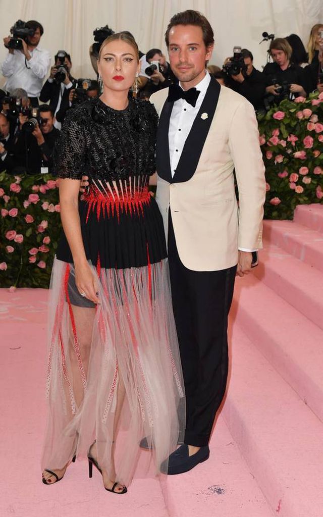 Những cặp đôi hoàn hảo trên thảm đỏ Met gala 2019 - Ảnh 18.