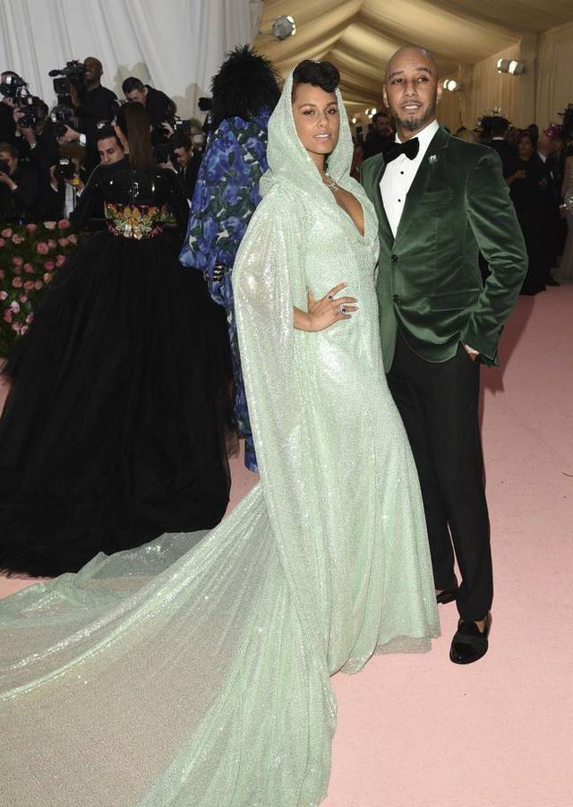 Những cặp đôi hoàn hảo trên thảm đỏ Met gala 2019 - Ảnh 19.