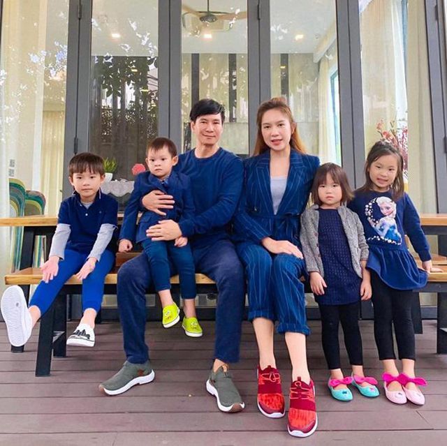 Khoảnh khắc đáng nhớ của sao Việt bên con trong ngày 1/6 - Ảnh 20. Khoảnh khắc đáng nhớ của sao Việt bên con trong ngày 1/6 - Ảnh 20.