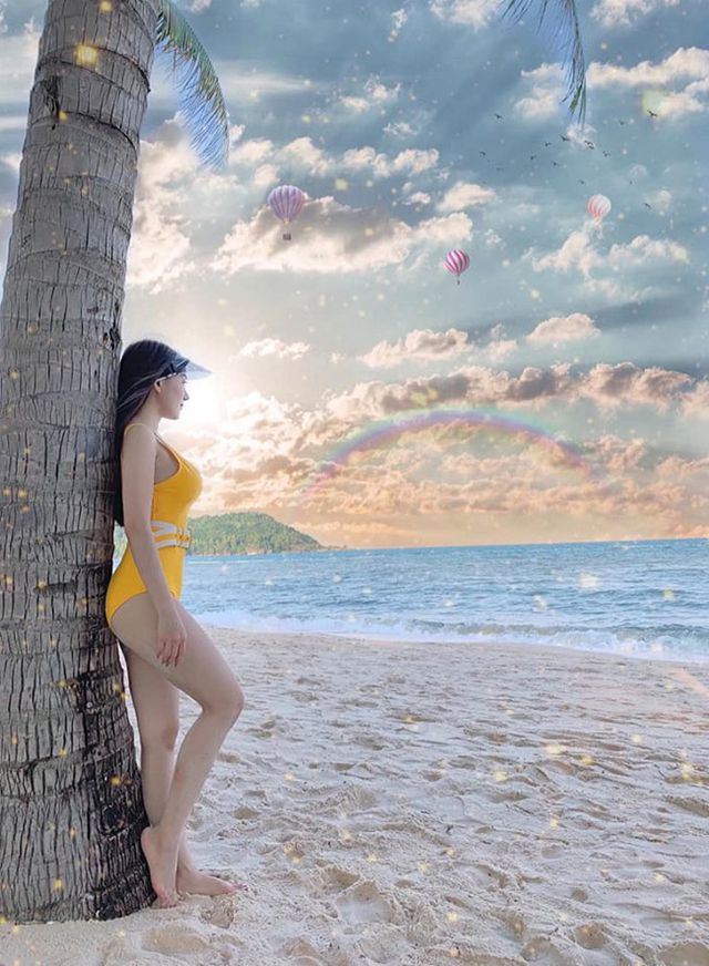 Bỏng mắt ngắm dàn bạn gái cầu thủ diện bikini đón hè - Ảnh 3.