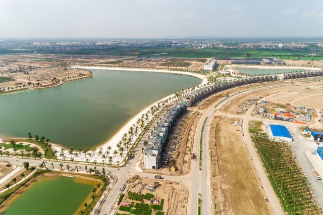 Mỹ Tâm diện váy xẻ sâu, “phiêu” trên sân khấu Thành phố biển hồ - Ảnh 10. Mỹ Tâm diện váy xẻ sâu, “phiêu” trên sân khấu Thành phố biển hồ - Ảnh 10.