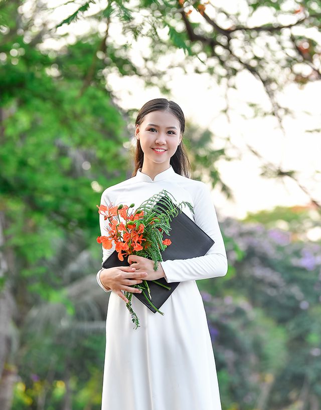 Nữ sinh THPT Trần Phú cao 1m70, dáng chuẩn người mẫu - Ảnh 5.