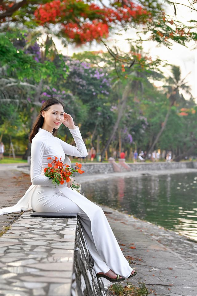 Nữ sinh THPT Trần Phú cao 1m70, dáng chuẩn người mẫu - Ảnh 9.