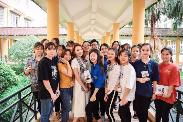 Bảo Thanh Về nhà đi con tiết lộ từng giành Á khôi dù “thấp, đen và xấu” - Ảnh 7. Bảo Thanh Về nhà đi con tiết lộ từng giành Á khôi dù “thấp, đen và xấu” - Ảnh 7.