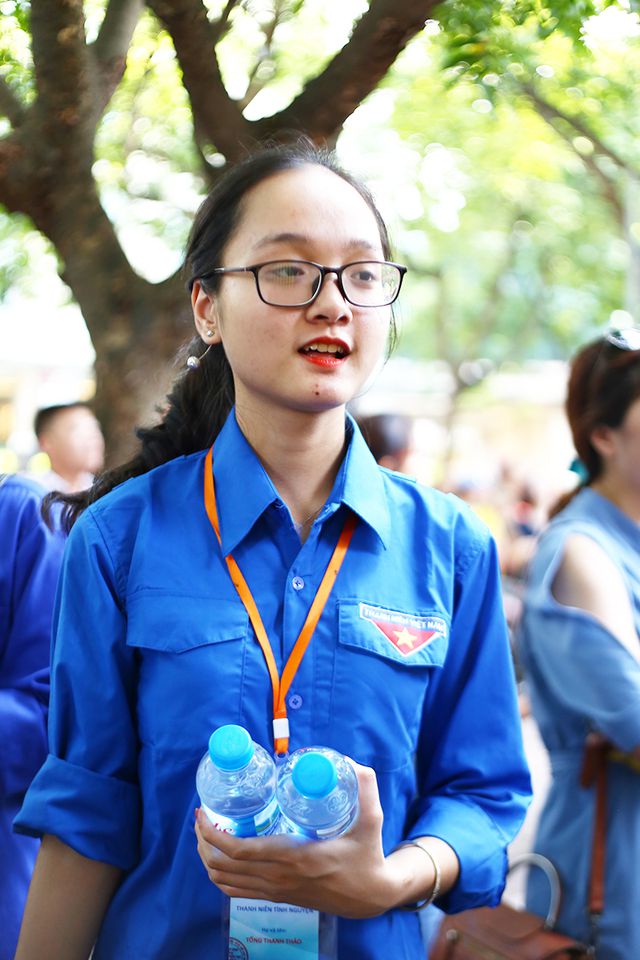 Học sinh THPT Phan Đình Phùng gửi tặng các sĩ tử lời chúc “ngọt như kẹo” - Ảnh 5. Học sinh THPT Phan Đình Phùng gửi tặng các sĩ tử lời chúc “ngọt như kẹo” - Ảnh 5.