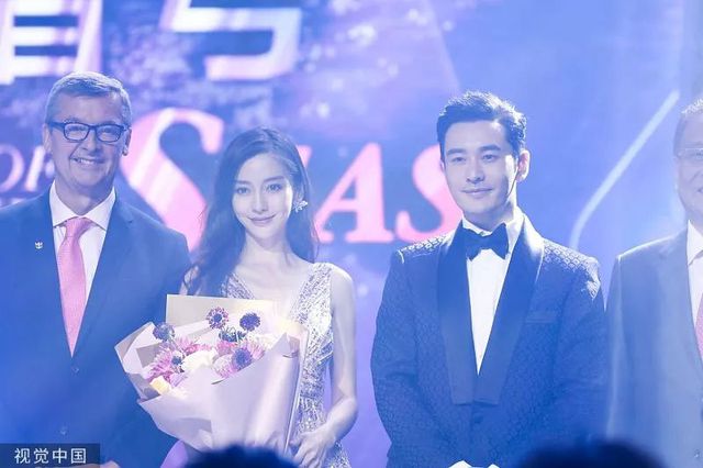 Huỳnh Hiểu Minh nâng váy cho Angelababy, đập tan tin đồn ly hôn - Ảnh 8.