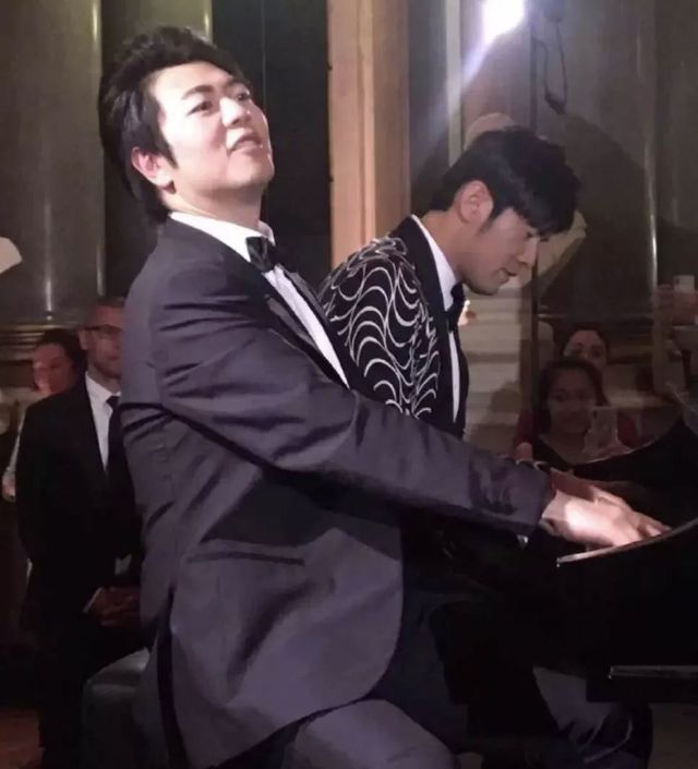 Nhan sắc cực phẩm của vợ “thiên tài piano” Trung Quốc - Ảnh 13. Nhan sắc cực phẩm của vợ “thiên tài piano” Trung Quốc - Ảnh 13.