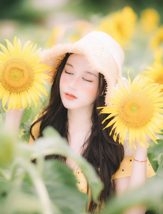 Hot girl ĐH Thương mại gây thương nhớ với bộ ảnh bên hoa hướng dương - Ảnh 9.