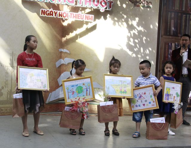 Đắk Lắk: Ý nghĩa chương trình đổi rác thải nhựa lấy rau sạch - Ảnh 5.