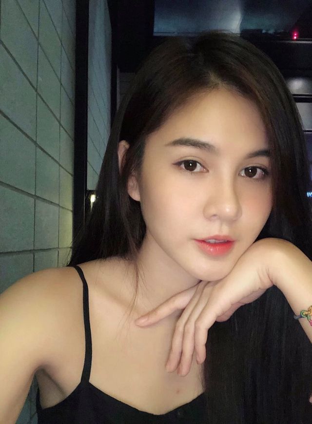 Nữ MC Việt từng lên báo Hàn Quốc xuất hiện xinh đẹp trong Ai là triệu phú - Ảnh 7. Nữ MC Việt từng lên báo Hàn Quốc xuất hiện xinh đẹp trong Ai là triệu phú - Ảnh 7.