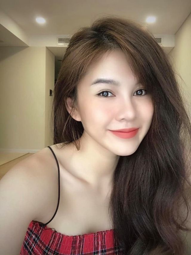 Nữ MC Việt từng lên báo Hàn Quốc xuất hiện xinh đẹp trong Ai là triệu phú - Ảnh 8. Nữ MC Việt từng lên báo Hàn Quốc xuất hiện xinh đẹp trong Ai là triệu phú - Ảnh 8.