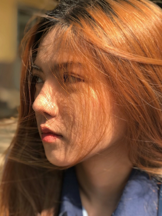 Hot girl 16 tuổi mặt đẹp như tạc nhưng hầu như không cười khi chụp ảnh - Ảnh 2. Hot girl 16 tuổi mặt đẹp như tạc nhưng hầu như không cười khi chụp ảnh - Ảnh 2.