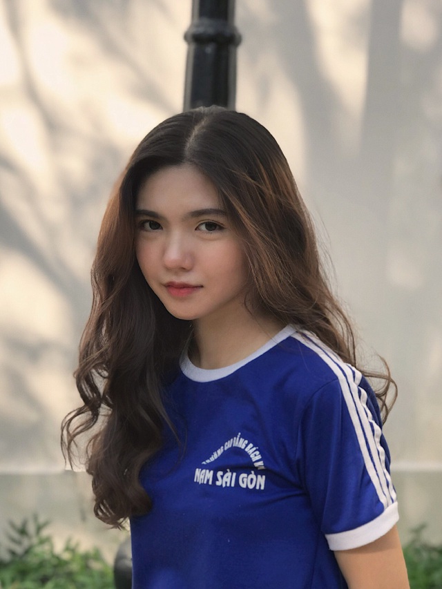 Hot girl 16 tuổi mặt đẹp như tạc nhưng hầu như không cười khi chụp ảnh - Ảnh 9. Hot girl 16 tuổi mặt đẹp như tạc nhưng hầu như không cười khi chụp ảnh - Ảnh 9.