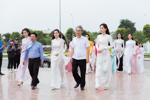 Hoa hậu Đỗ Mỹ Linh cùng dàn người đẹp Miss World Vietnam hội tụ ở xứ nhãn - Ảnh 1. Hoa hậu Đỗ Mỹ Linh cùng dàn người đẹp Miss World Vietnam hội tụ ở xứ nhãn - Ảnh 1.