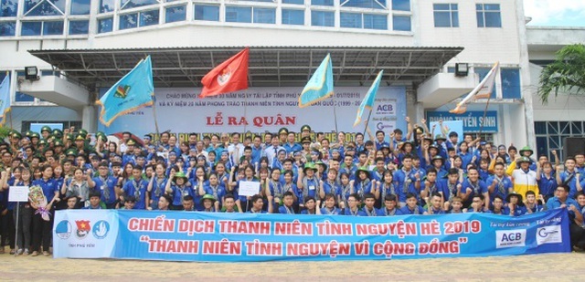 Phú Yên: Ra quân Chiến dịch thanh niên tình nguyện Mùa hè xanh 2019 - Ảnh 1.
