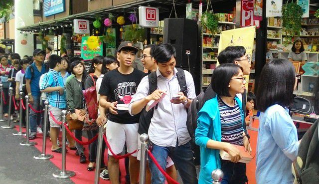 Chuyện nhóm sinh viên bị vị đạo diễn mắng hãy làm nghề đàng hoàng hoặc cố kiếm đại gia - Ảnh 2. Chuyện nhóm sinh viên bị vị đạo diễn mắng hãy làm nghề đàng hoàng hoặc cố kiếm đại gia - Ảnh 2.