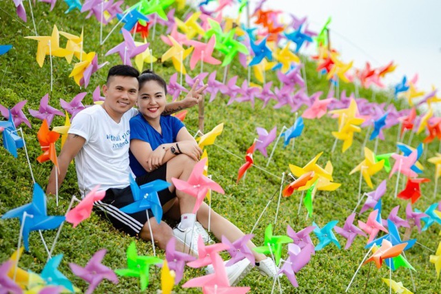 Tú Dưa bị vợ 3 “tố”: “Khéo ở đâu ấy chứ không biết nịnh vợ” - Ảnh 4. Tú Dưa bị vợ 3 “tố”: “Khéo ở đâu ấy chứ không biết nịnh vợ” - Ảnh 4.
