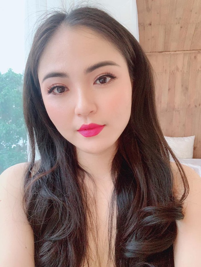 Tú Dưa bị vợ 3 “tố”: “Khéo ở đâu ấy chứ không biết nịnh vợ” - Ảnh 5. Tú Dưa bị vợ 3 “tố”: “Khéo ở đâu ấy chứ không biết nịnh vợ” - Ảnh 5.