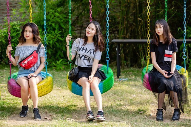 Tú Dưa bị vợ 3 “tố”: “Khéo ở đâu ấy chứ không biết nịnh vợ” - Ảnh 8. Tú Dưa bị vợ 3 “tố”: “Khéo ở đâu ấy chứ không biết nịnh vợ” - Ảnh 8.