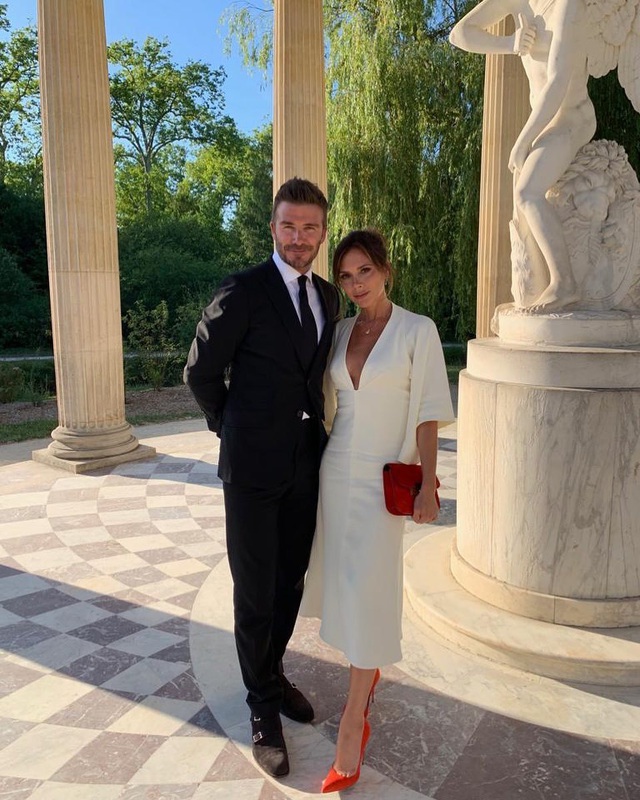 Vợ chồng Beckham sành điệu đi xem ca nhạc - Ảnh 11. Vợ chồng Beckham sành điệu đi xem ca nhạc - Ảnh 11.