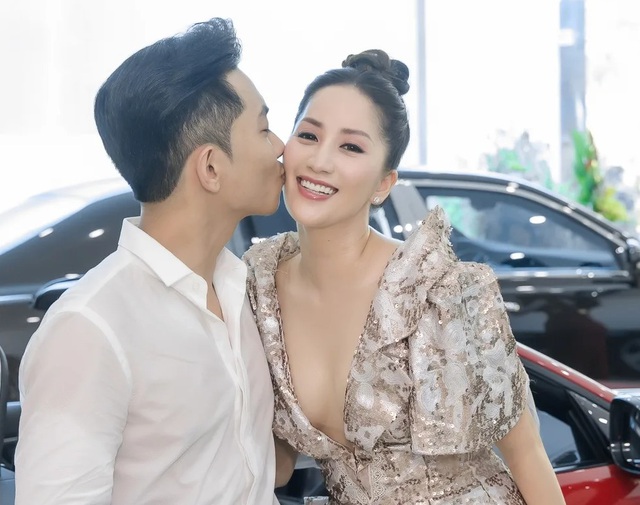 Khánh Thi khoe đã tìm lại được 4 vali hành lý thất lạc - Ảnh 4.