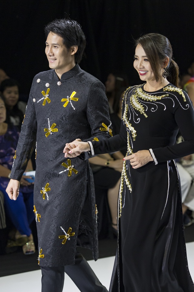NSND Hồng Vân cùng dàn sao phim đình đám bất ngờ làm người mẫu - Ảnh 4. NSND Hồng Vân cùng dàn sao phim đình đám bất ngờ làm người mẫu - Ảnh 4.