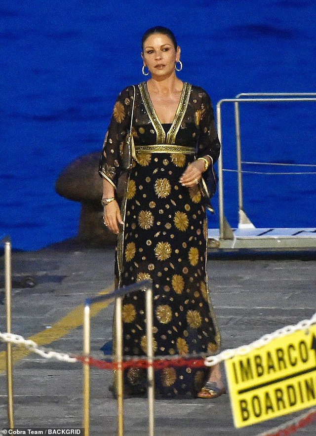 Catherine Zeta - Ảnh 5.