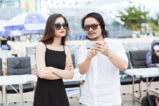 Chi Pu, Ái Phương khoe vai trần gợi cảm tại buổi tổng duyệt Miss World Việt Nam 2019 - Ảnh 1. Chi Pu, Ái Phương khoe vai trần gợi cảm tại buổi tổng duyệt Miss World Việt Nam 2019 - Ảnh 1.