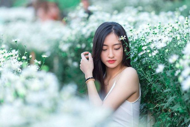 Nhan sắc đời thường của Hoa hậu Thế giới Việt Nam 2019 Lương Thùy Linh - Ảnh 8.