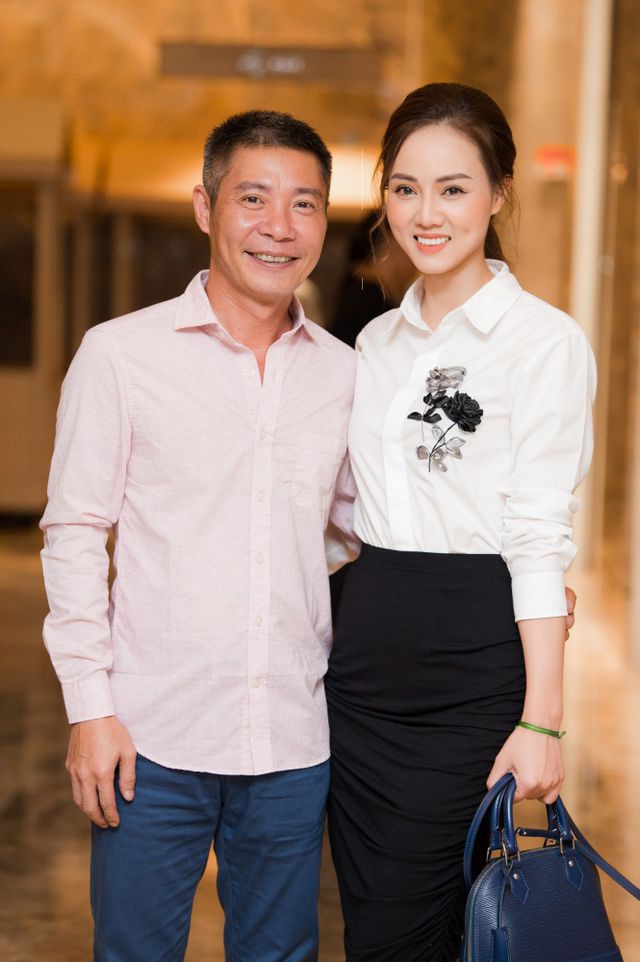 Người đẹp Việt lấy chồng đại gia, chọn lối sống bình yên đồng loạt khoe tin vui - Ảnh 4. Người đẹp Việt lấy chồng đại gia, chọn lối sống bình yên đồng loạt khoe tin vui - Ảnh 4.