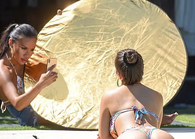 Demi Rose khoe đường cong hút mắt - Ảnh 7. Demi Rose khoe đường cong hút mắt - Ảnh 7.